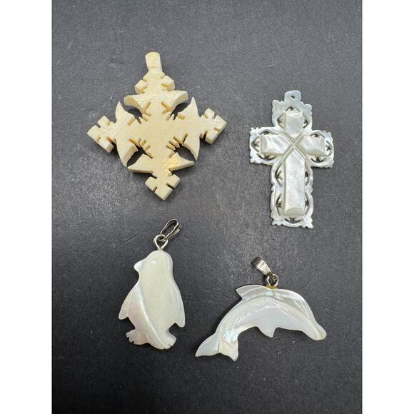 Vintage Lot of 4 Mother of Pearl Carved Cross Dolphin & Penguin Pendant - Picture 1 of 6